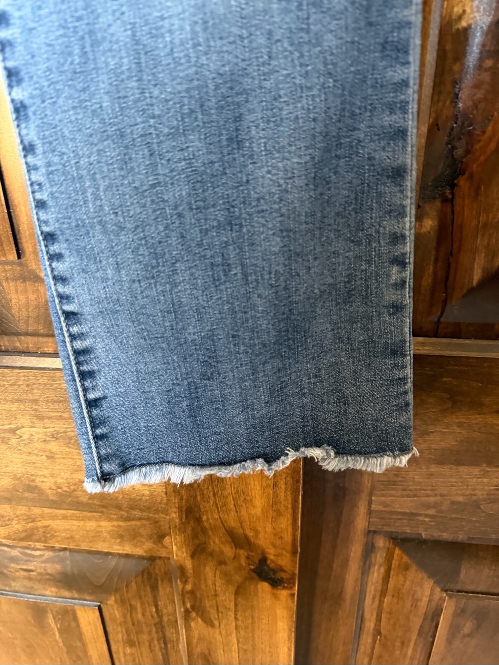 Democracy Ab Technology Distressed Blue Cropped Jeans with Frayed Hem Sz 2 - Picture 3 of 11